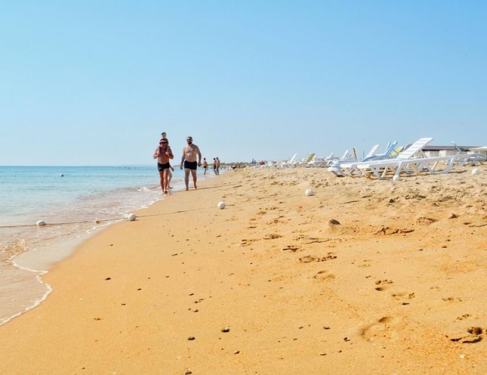 Море и пляж - База отдыха «ЮгРа»