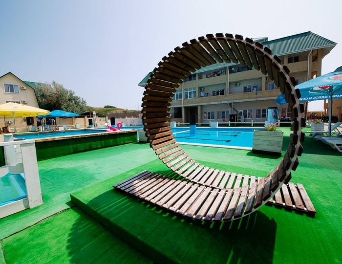 Бассейн - База отдыха «ЮгРа»